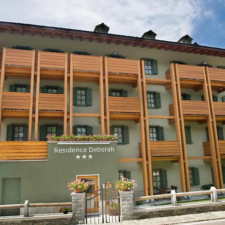 Deborah Aparthotel